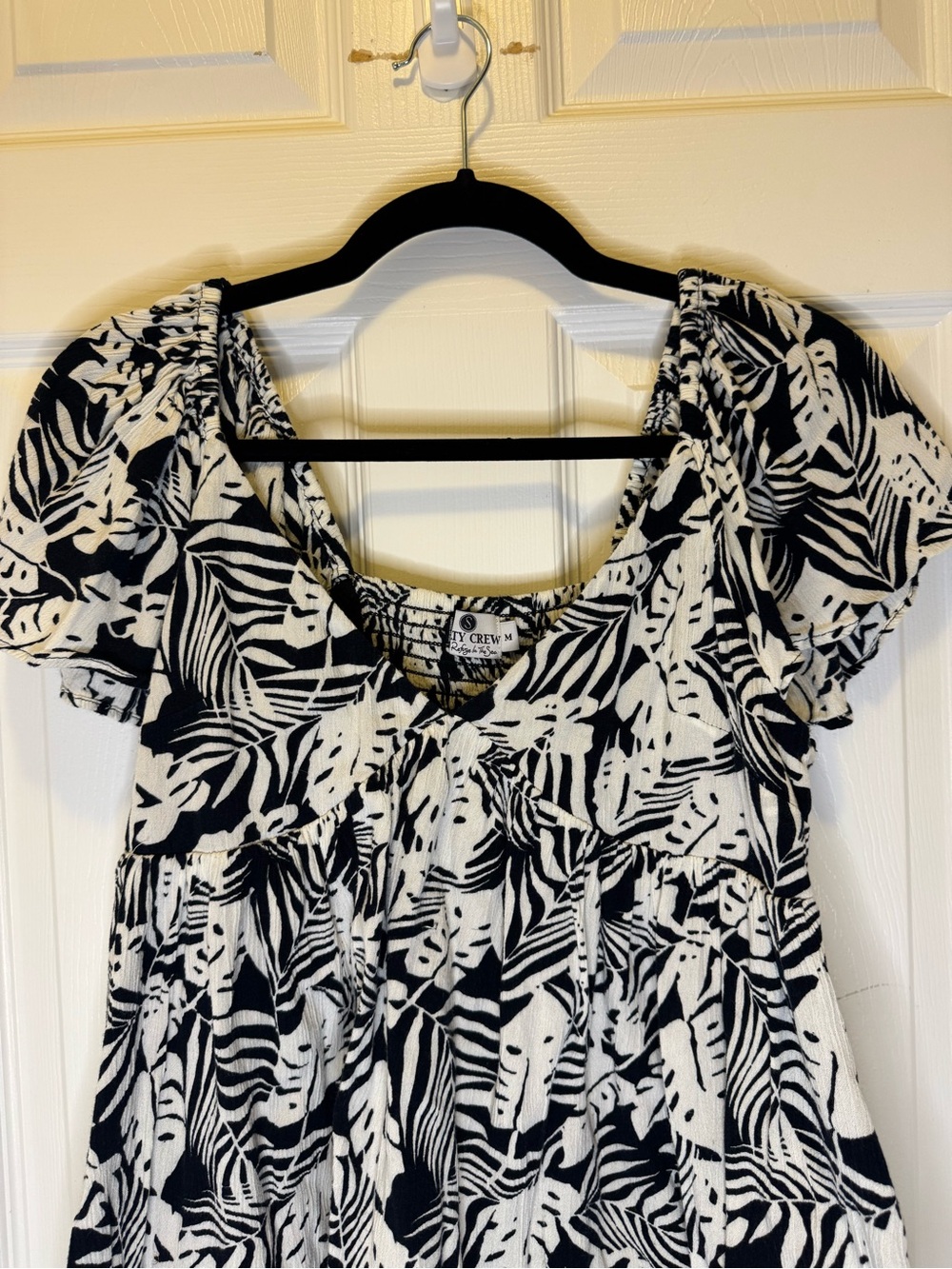 Salty Crew Tropical Palm Print Puff Sleeve Mini Dress Medium Black White - Picture 4 of 10